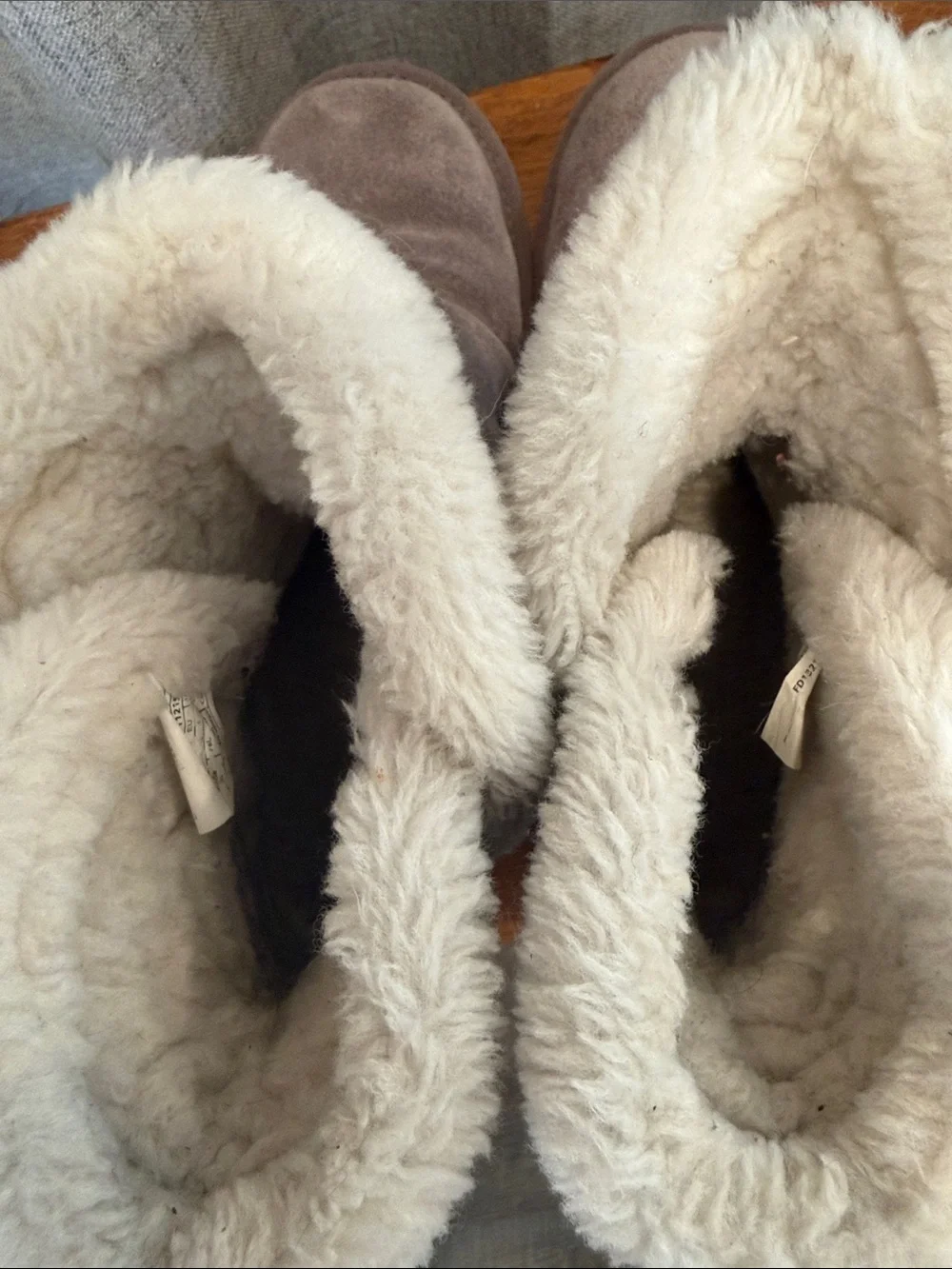 Koolaburra by Ugg Delene Mini Taupe Suede Size 9
